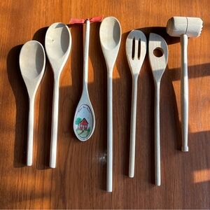 Wooden Kitchen Utensil Set - Natural Wood
